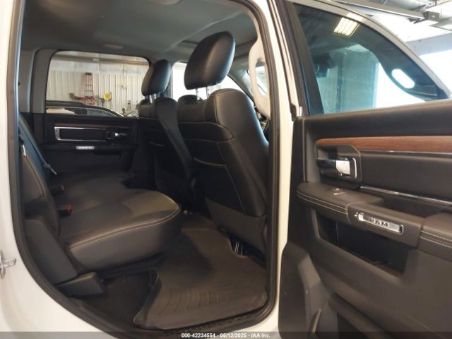 1C6RR7NT6HS572805 RAM 1500 Laramie  4x4 5'7 Box