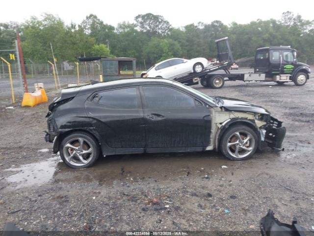KMHTG6AF7KU003810 Hyundai Veloster 2.0