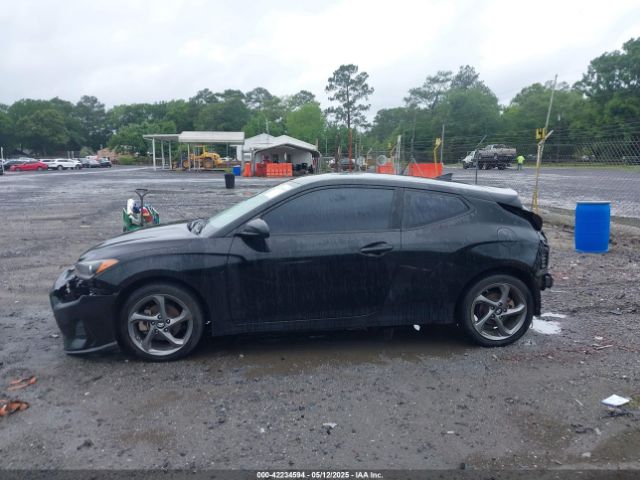 KMHTG6AF7KU003810 Hyundai Veloster 2.0