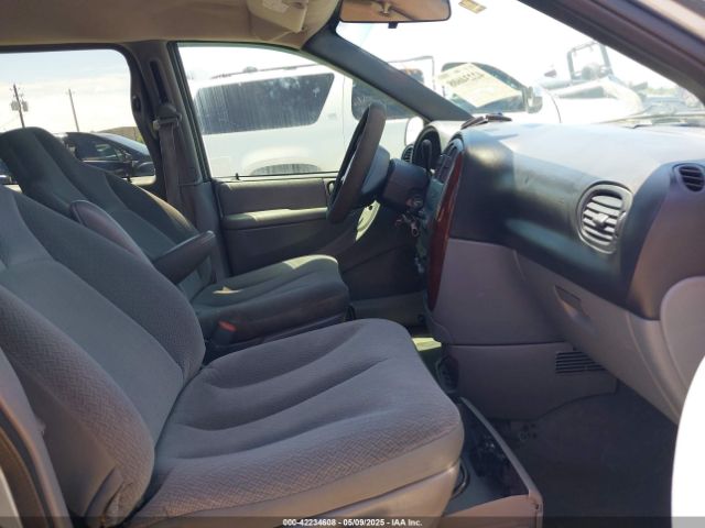 2004 CHRYSLER TOWN & COUNTRY 1C4GP45R84B565289 Photo 4