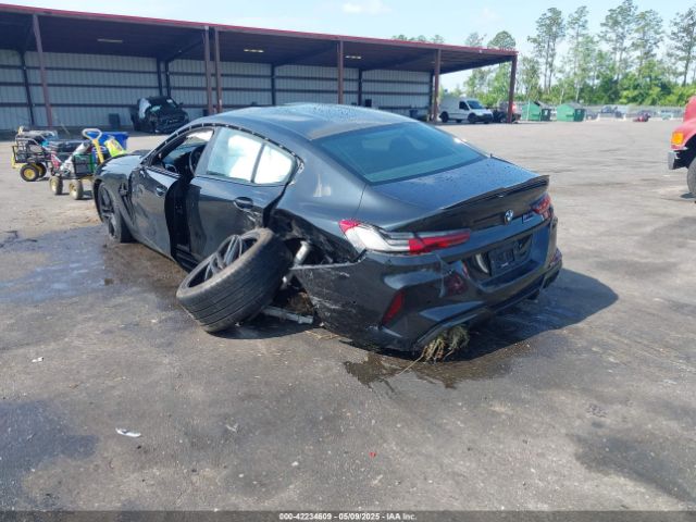 2022 BMW M8 GRAN COUPE WBSGV0C09NCJ02570 Photo 2