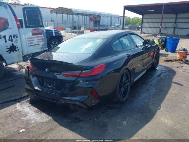 2022 BMW M8 GRAN COUPE WBSGV0C09NCJ02570 Photo 3