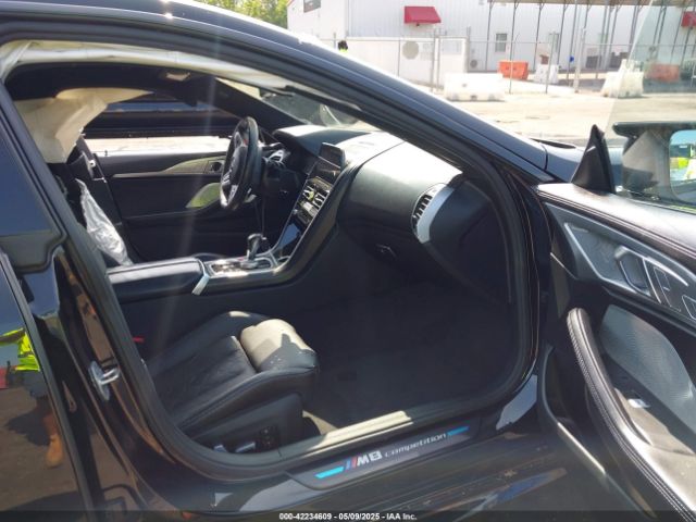 2022 BMW M8 GRAN COUPE WBSGV0C09NCJ02570 Photo 4