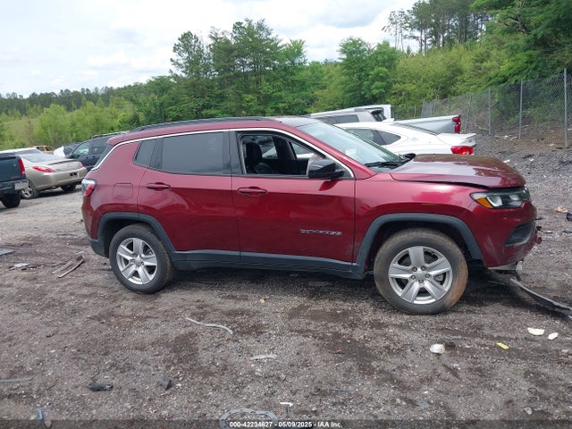 Jeep 2022 2022 3C4NJCBB9NT202123 Image 13