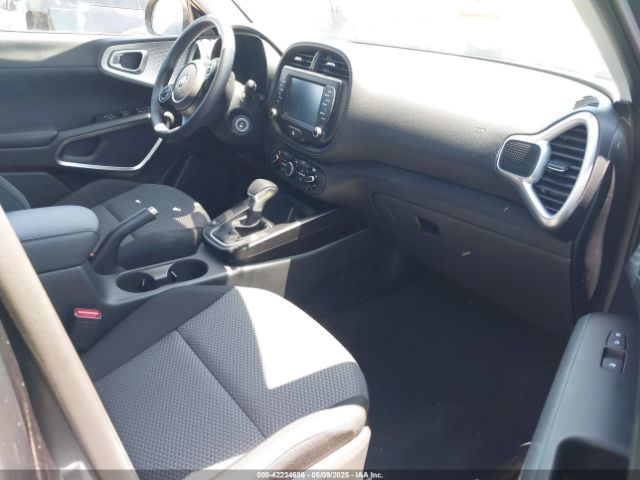KNDJ23AU6L7090266 KIA SOUL LX