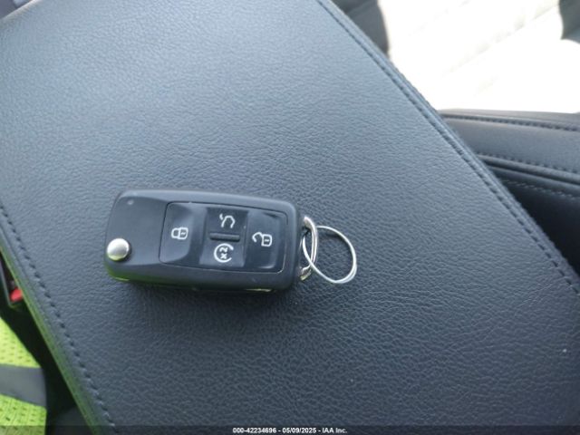 1VWCS7A38EC102657 Volkswagen Passat 1.8t Sel Premium