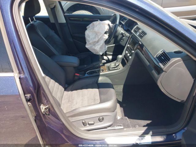 1VWCS7A38EC102657 Volkswagen Passat 1.8t Sel Premium