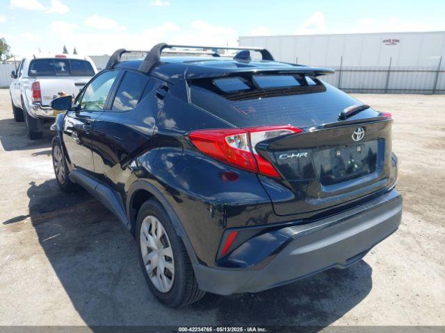 JTNKHMBX5K1059637 Toyota C-HR LE
