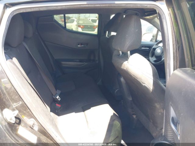 JTNKHMBX5K1059637 Toyota C-HR LE