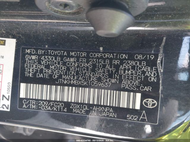 JTNKHMBX5K1059637 Toyota C-HR LE