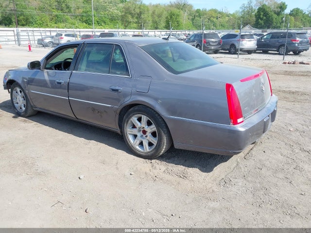2007 CADILLAC DTS 1G6KD57Y17U100832 Photo 2