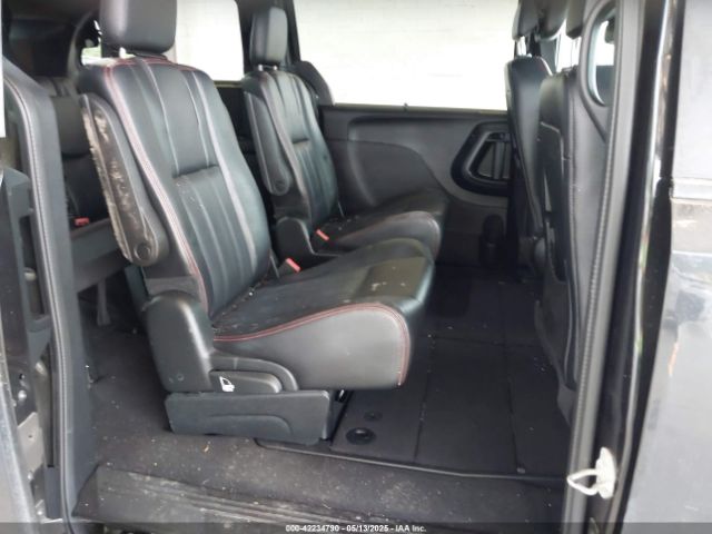 2C4RDGEG5JR281326 Dodge Grand Caravan Gt