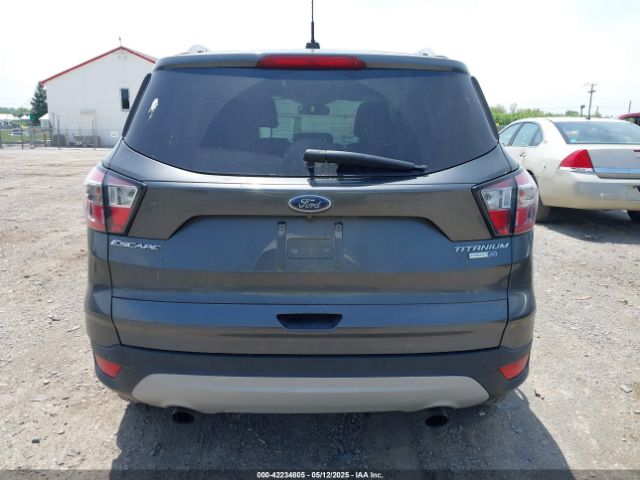 1FMCU9J92HUE51059 Ford Escape Titanium