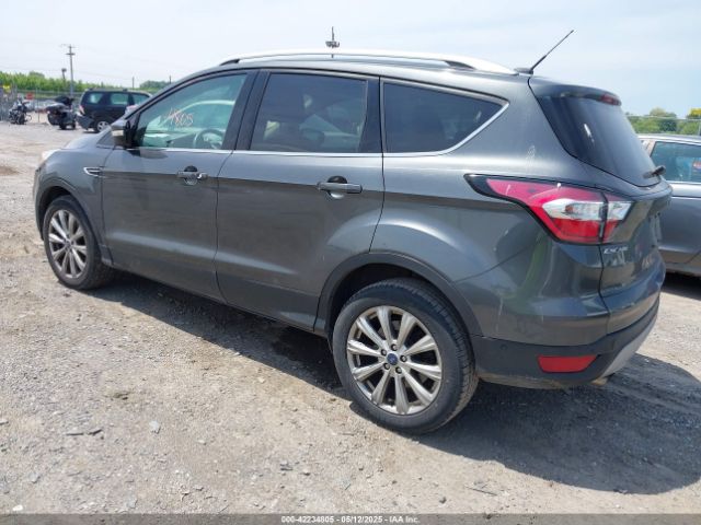 1FMCU9J92HUE51059 Ford Escape Titanium