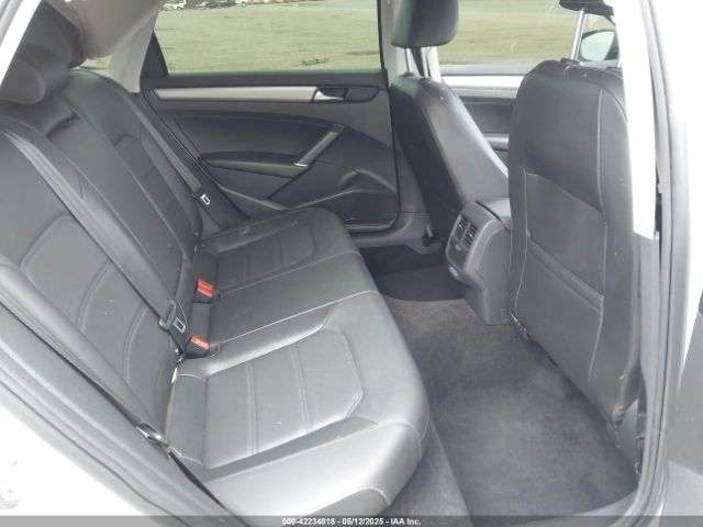 1VWSA7A37NC005397 Volkswagen Passat 2.0t Se