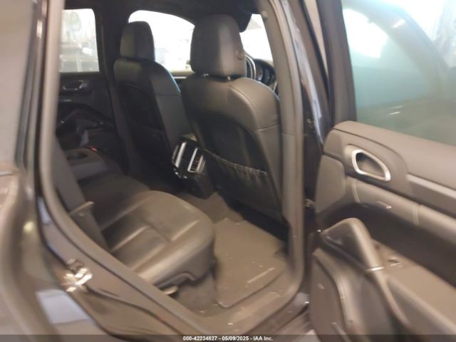 2011 PORSCHE CAYENNE WP1AB2A24BLA46442 Photo 7