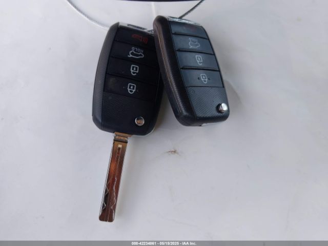 KNDPM3ACXK7595723 KIA Sportage Lx