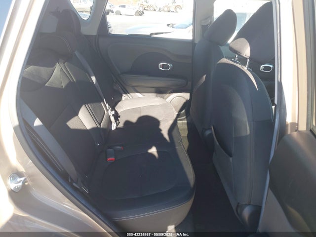 KNDJN2A24E7100067 KIA Soul