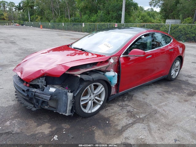 2014 TESLA MODEL S 5YJSA1H19EFP50546 Photo 1
