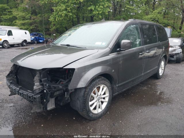 2C4RDGCG1JR325423 Dodge Grand Caravan Sxt