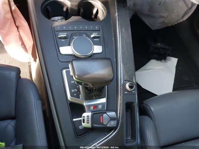 WAUB4CF59JA116517 Audi S5