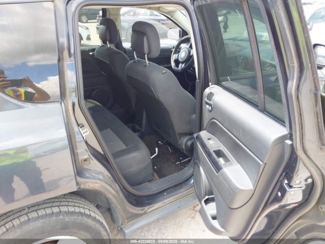 1C4NJCBA5FD397233 Jeep Compass Sport