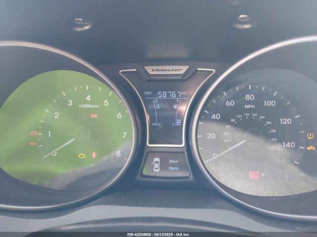KMHTC6AE9EU182746 Hyundai Veloster Turbo W/blue