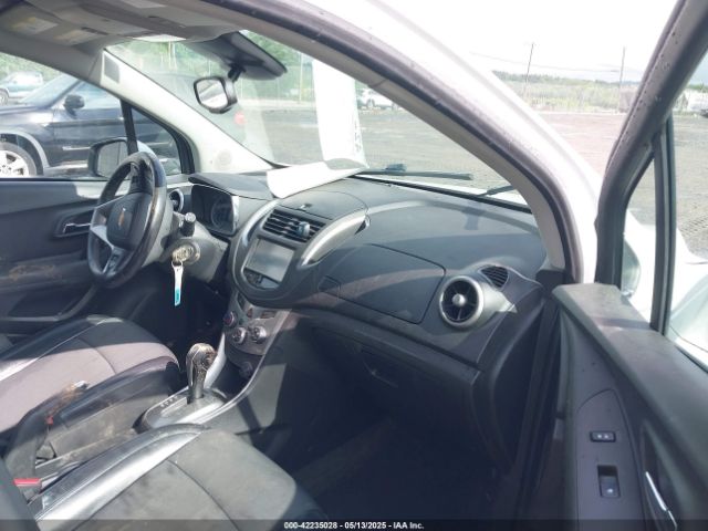 KL7CJRSB7FB107845 Chevrolet Trax Lt