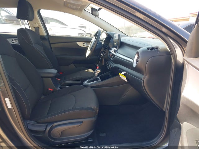 3KPF24ADXRE753925 KIA Forte Lxs