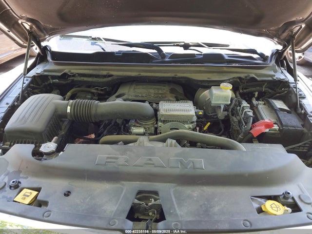 1C6RREJT0RN218708 RAM 1500 Laramie  4x2 5'7 Box