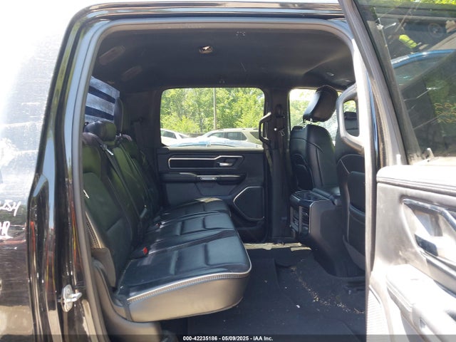 1C6RREJT0RN218708 RAM 1500 Laramie  4x2 5'7 Box