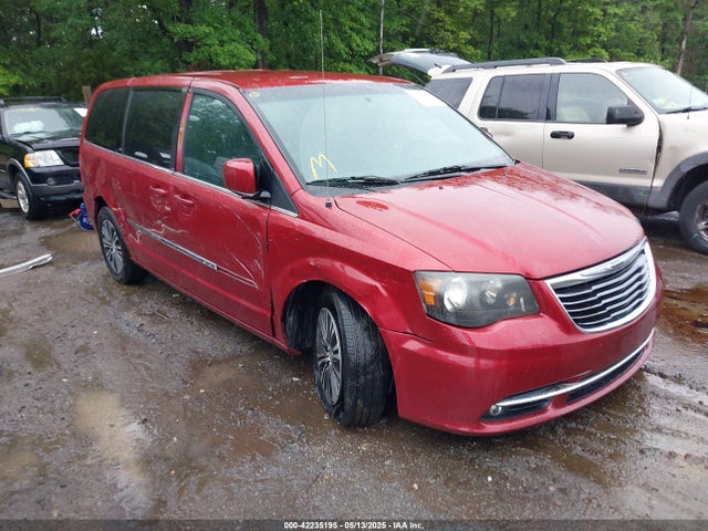 2C4RC1HG1ER132588 Chrysler Town & Country S