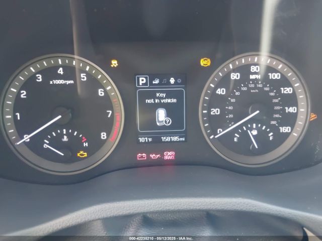 KM8J33A21HU495872 Hyundai Tucson Sport