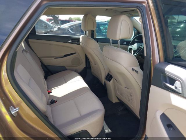 KM8J33A21HU495872 Hyundai Tucson Sport