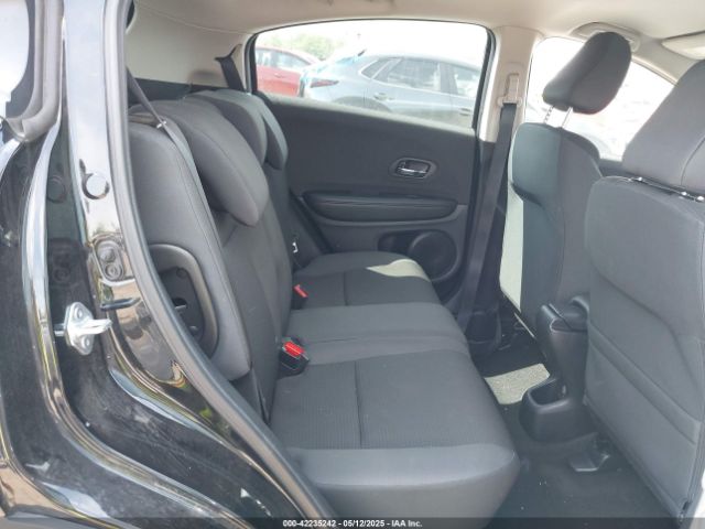 3CZRU5H36NM743817 Honda Hr-v 2wd Lx