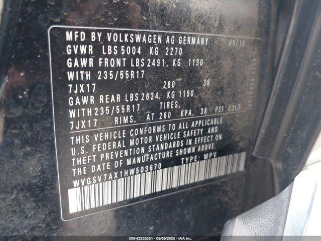 2017 VOLKSWAGEN TIGUAN WVGSV7AX1HW503670 Photo 8