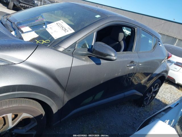 NMTKHMBX9MR133747 Toyota C-HR XLE