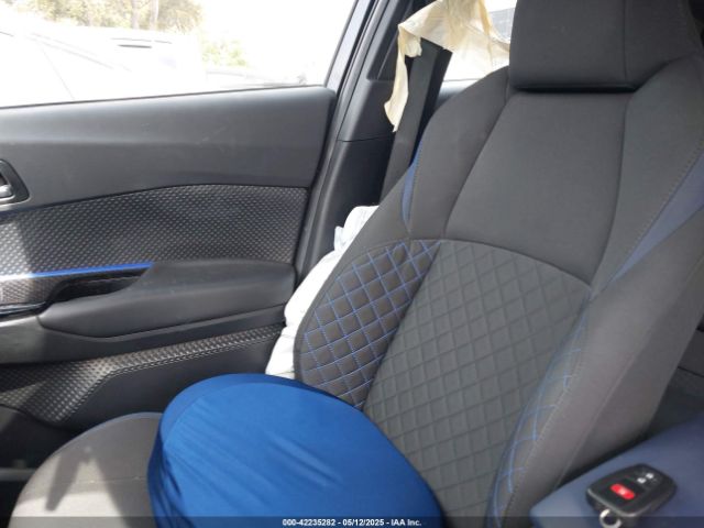 NMTKHMBX9MR133747 Toyota C-HR XLE