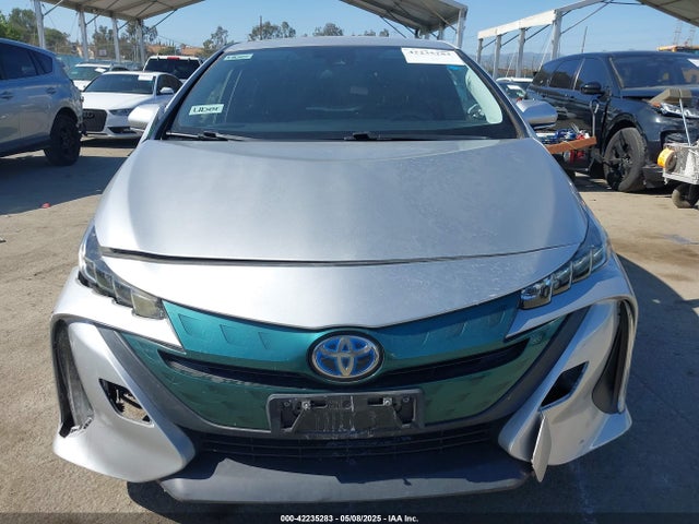 JTDKARFP6H3021962 Toyota Prius Prime Premium