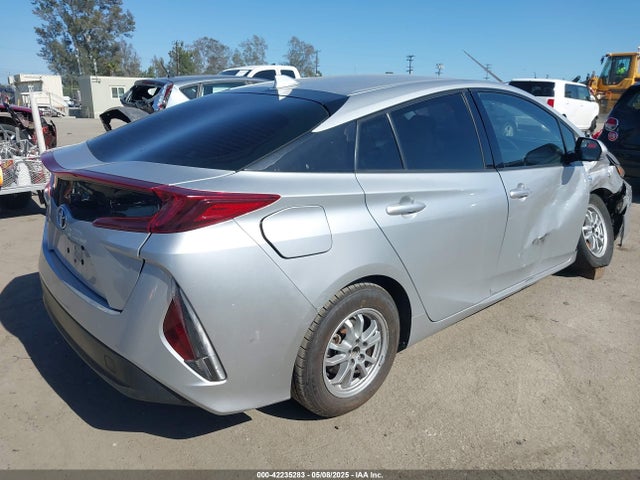 JTDKARFP6H3021962 Toyota Prius Prime Premium