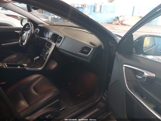 42235288 :رقم المزاد ، YV1612FH3D2171054 vin ، 2013 Volvo S60 مزاد بيع