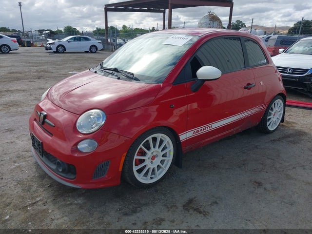 Fiat 2015 2015 3C3CFFFHXFT508276 Image 2