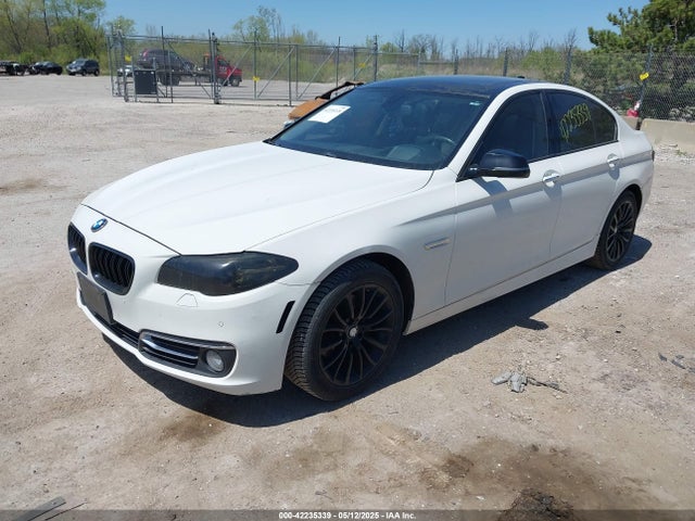BMW 528i Xdrive 2014 WBA5A7C53ED615352 Image 2