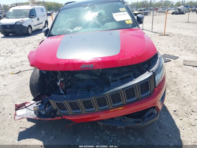 3C4NJDDB1KT796771 Jeep Compass Trailhawk 4x4