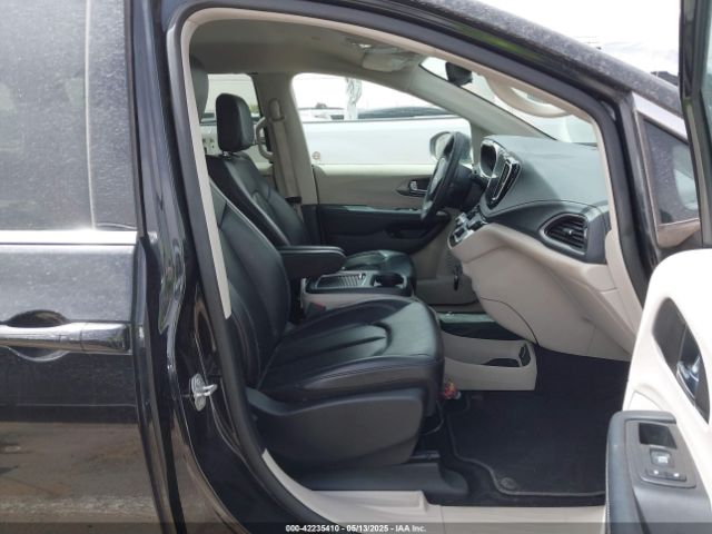 2023 CHRYSLER PACIFICA HYBRID 2C4RC1L78PR551371 Photo 4