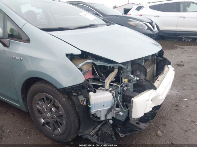 JTDZN3EU8FJ033529 Toyota Prius V Three