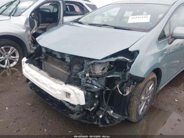 JTDZN3EU8FJ033529 Toyota Prius V Three