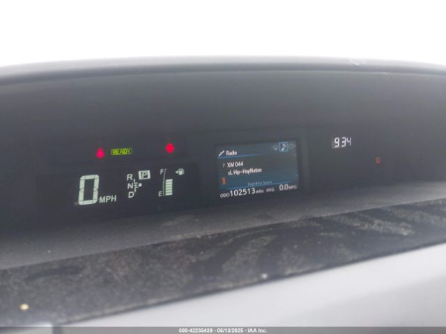 JTDZN3EU8FJ033529 Toyota Prius V Three