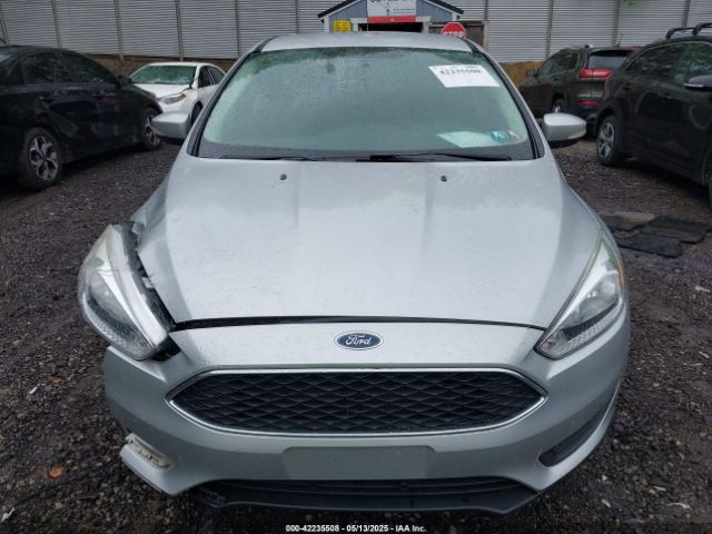 1FADP3K26JL215546 Ford FOCUS SE