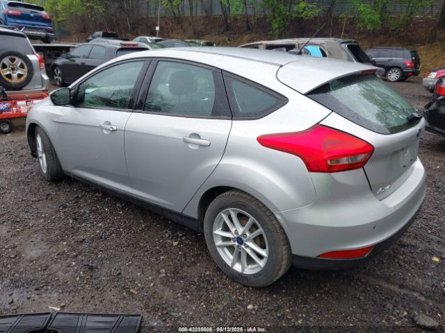 1FADP3K26JL215546 Ford FOCUS SE